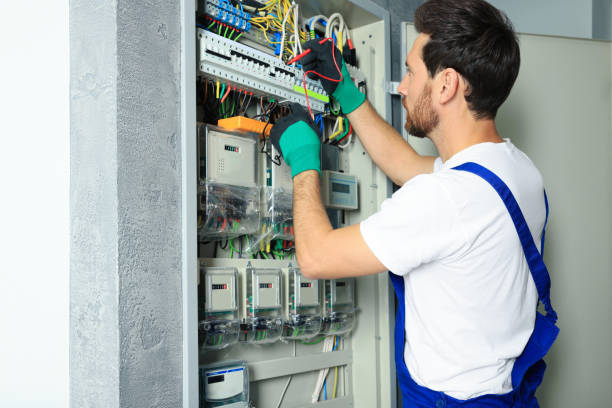 Best Circuit Breaker Repair  in Langley, WA